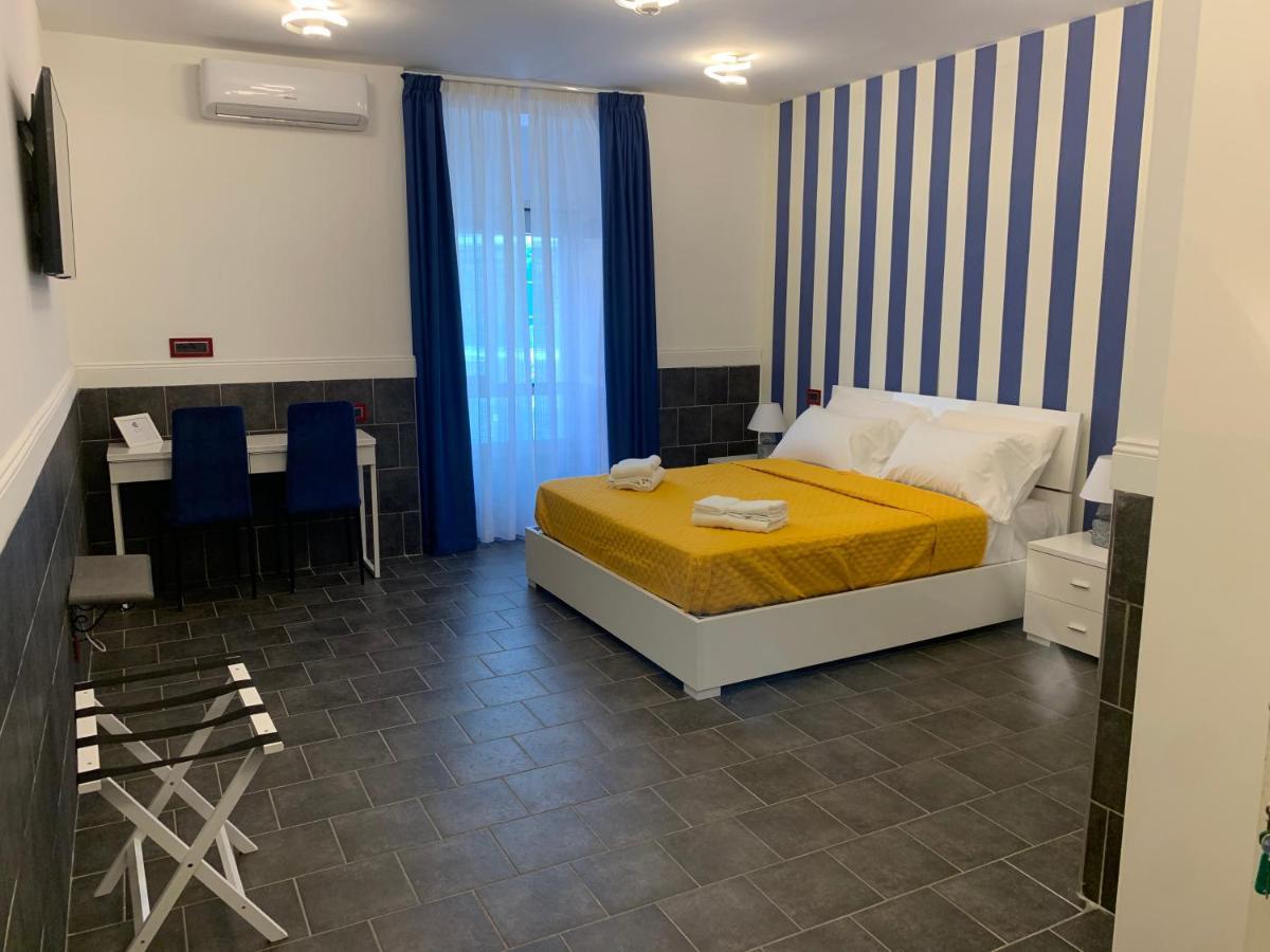 Gasthof Yacht Club Angioino Neapel