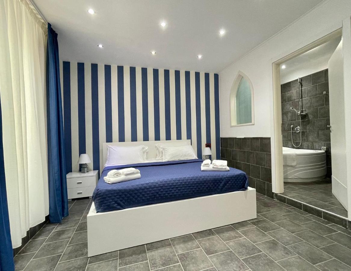 Gasthof Yacht Club Angioino *