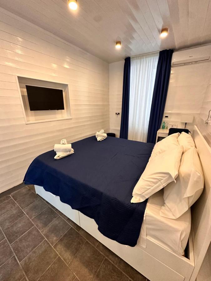 Yacht Club Angioino Gasthof